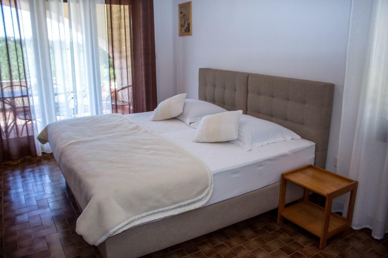 Apartman Mariolina Apartment Krk Town Bagian luar foto
