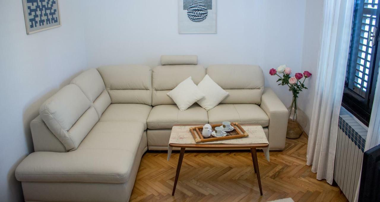 Apartman Mariolina Apartment Krk Town Bagian luar foto