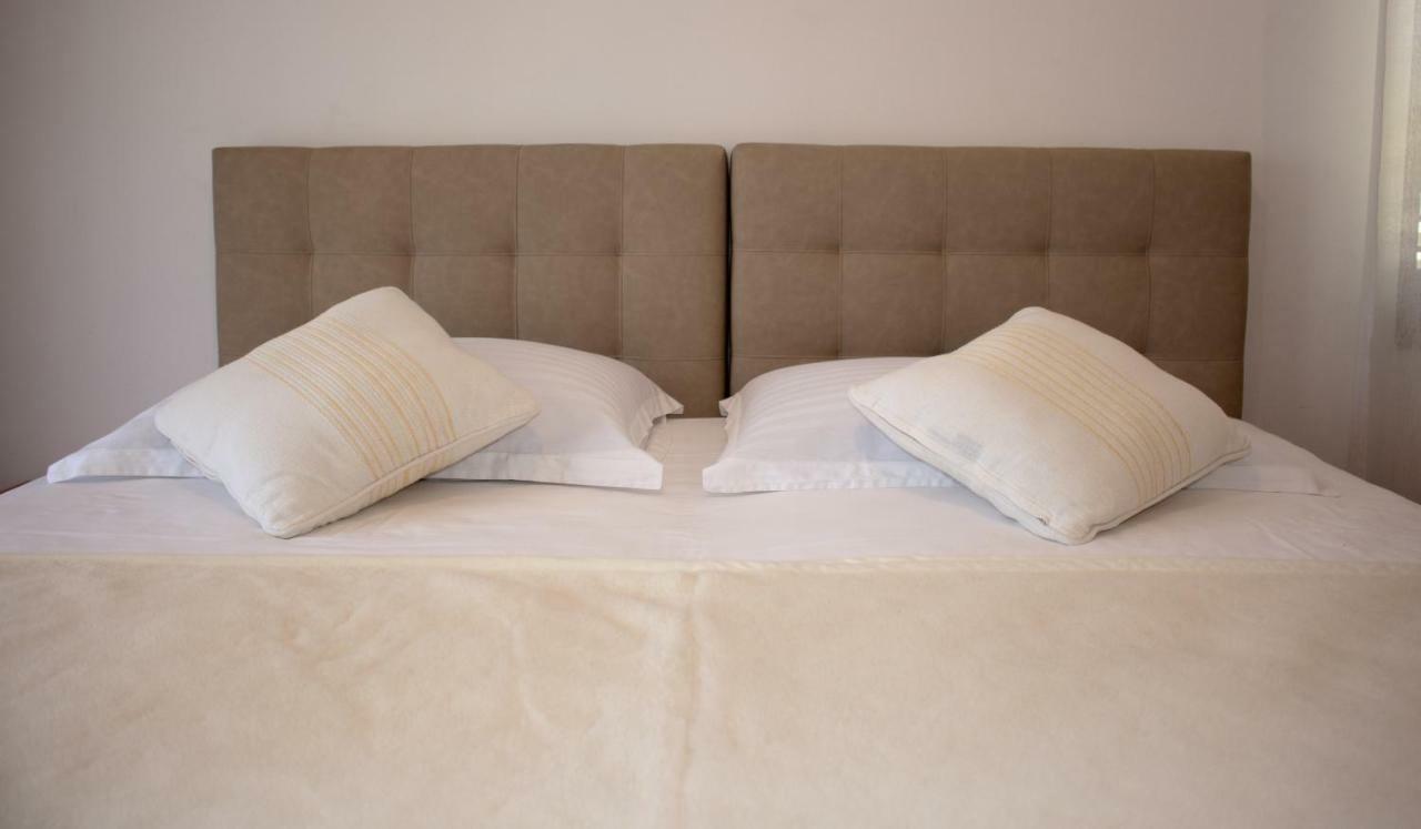 Apartman Mariolina Apartment Krk Town Bagian luar foto